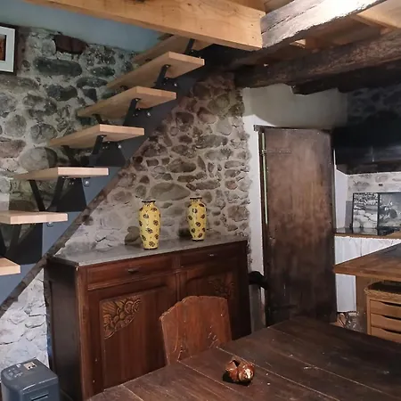 Aile 2 Personnes Maison Ancienne
